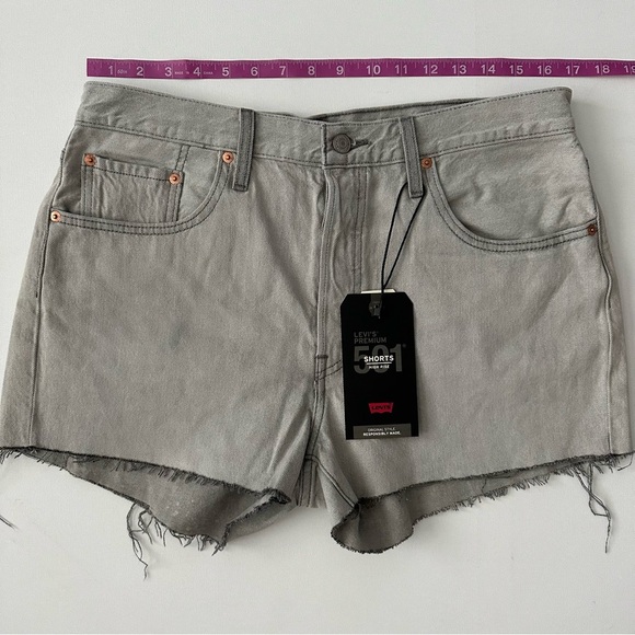 Levi’s Premium 501 ORIGINAL SHORTS Size 32 Women - Picture 10 of 16